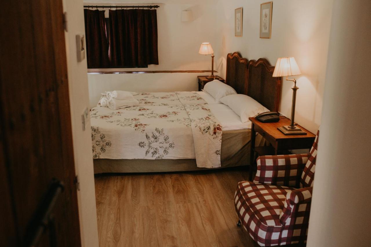 Hotel Posada De Valdezufre Aracena Kültér fotó