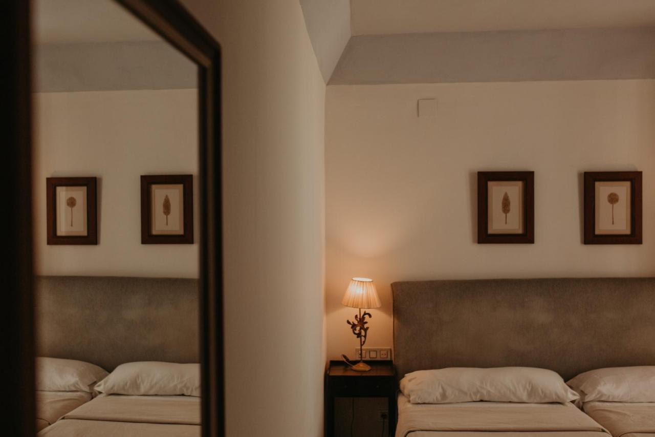 Hotel Posada De Valdezufre Aracena Kültér fotó
