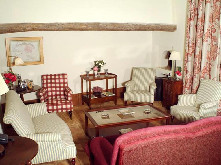 Hotel Posada De Valdezufre Aracena Szoba fotó